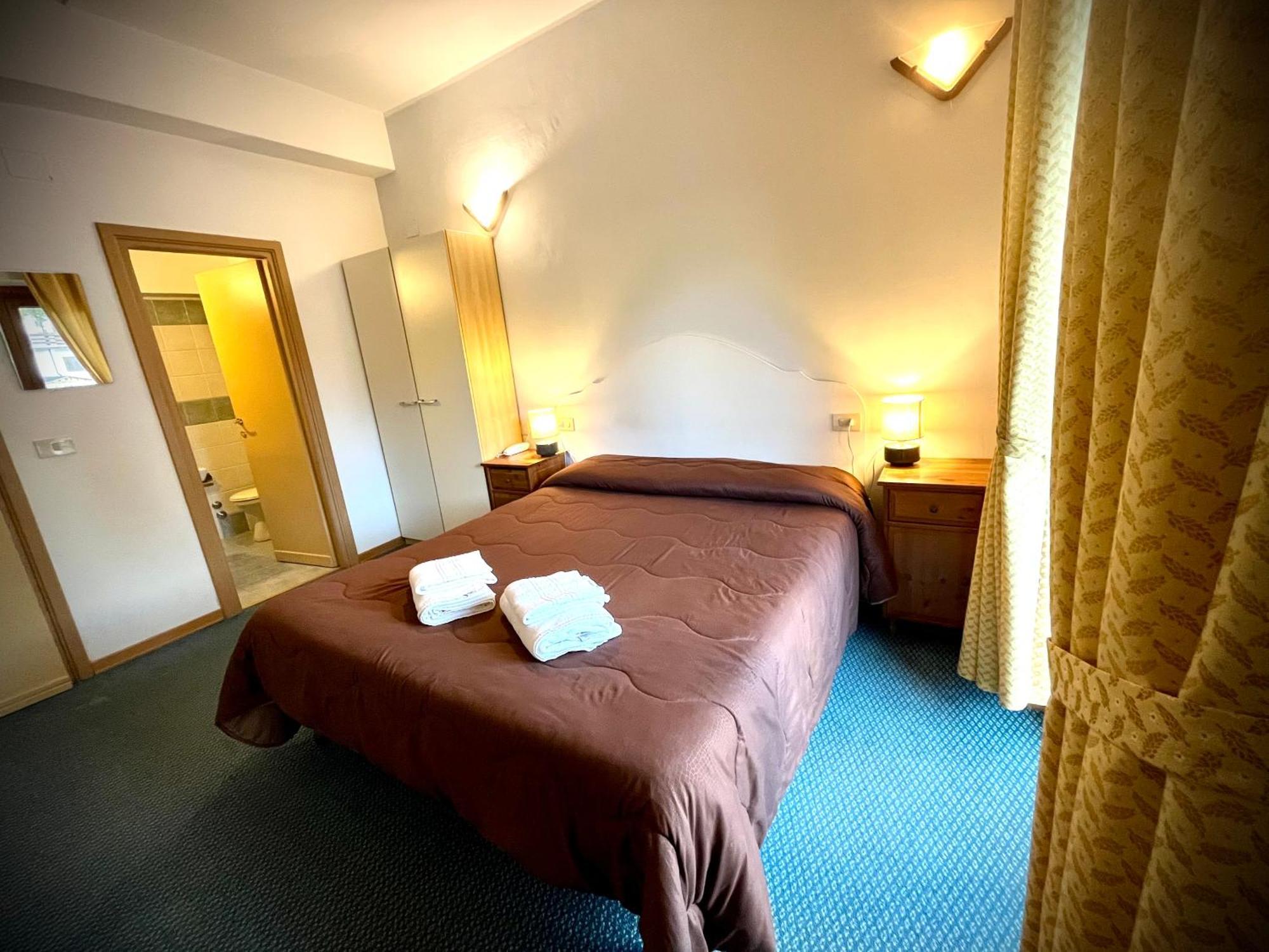 Hotel Pinguino Пескассеролі Номер фото